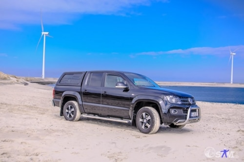 Bearbeitet - VW Amarok am Strand.