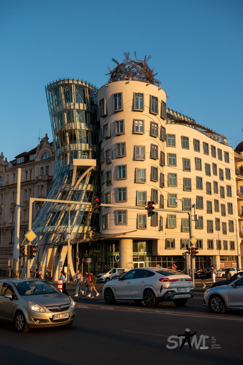 Dancing House